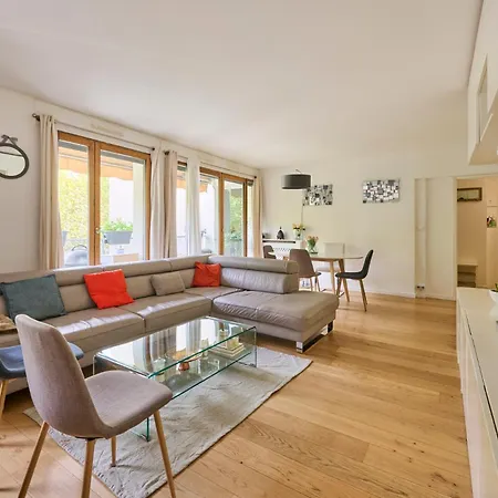 Paris La Defense * 쀼또