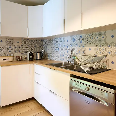 Paris La Defense * 쀼또