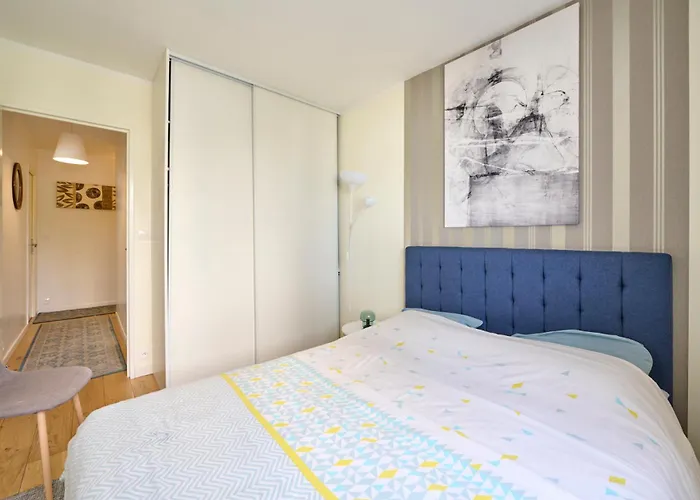 Design Haven Paris La Defense P9 *